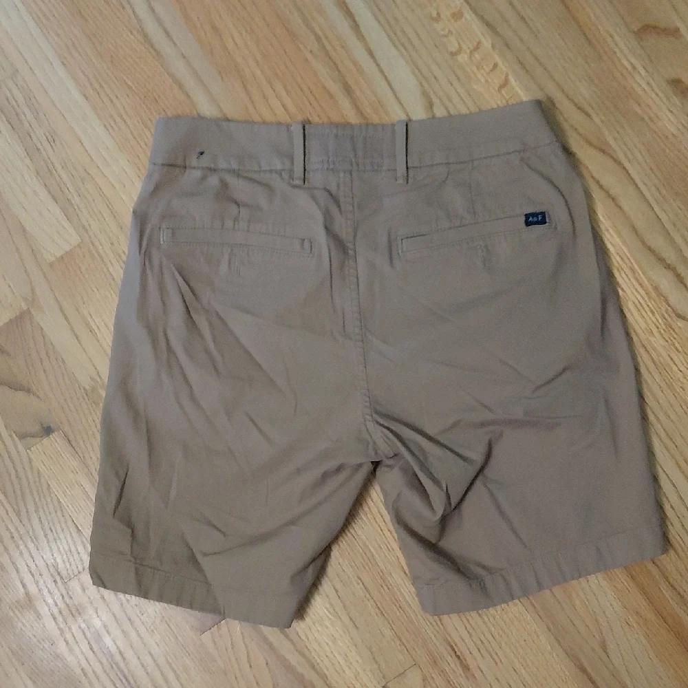 Abercrombie & Fitch Beige Stretch Shorts
